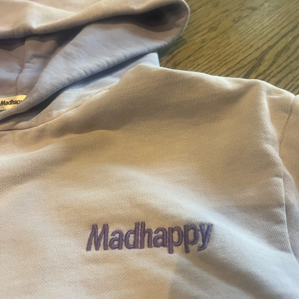 Lavender Madhappy Cropped sweatshirt size small - Picture 4 of 5